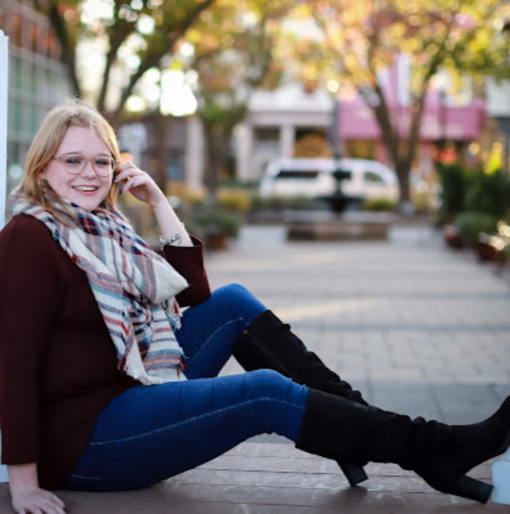 Meet your Posher, Brenna
